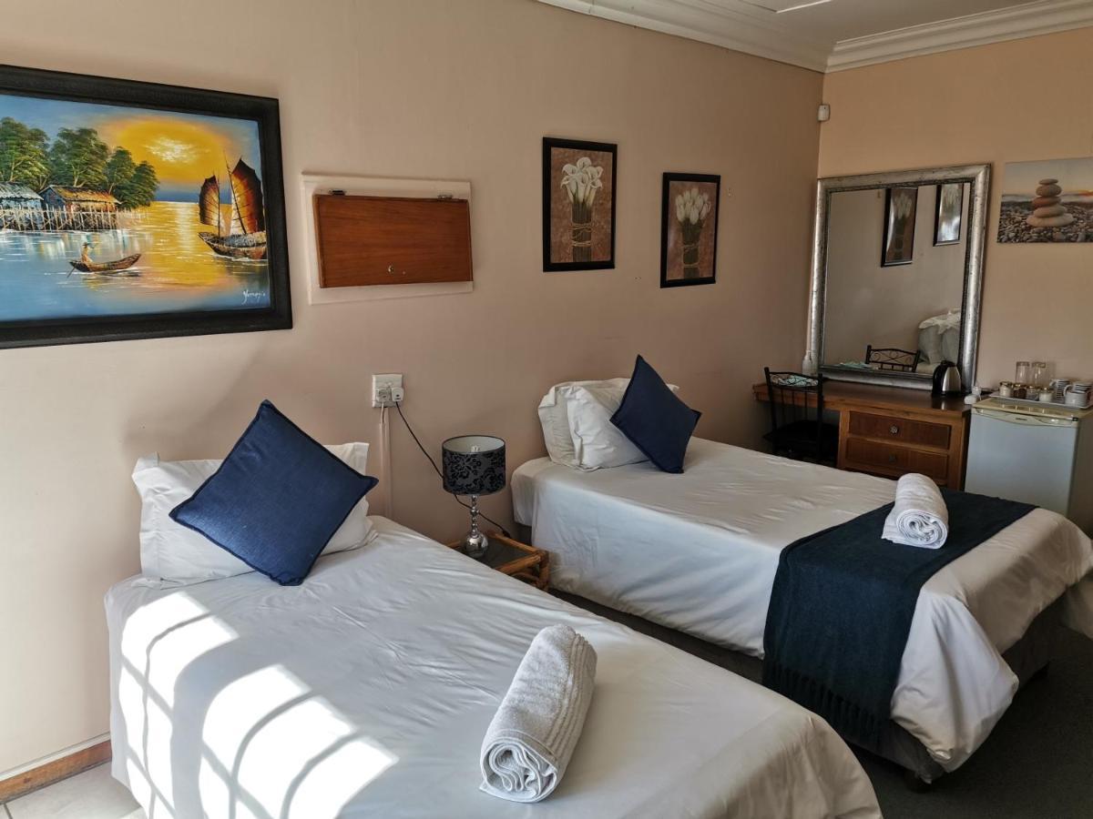 Neon Moon Hotel Welkom Ngoại thất bức ảnh